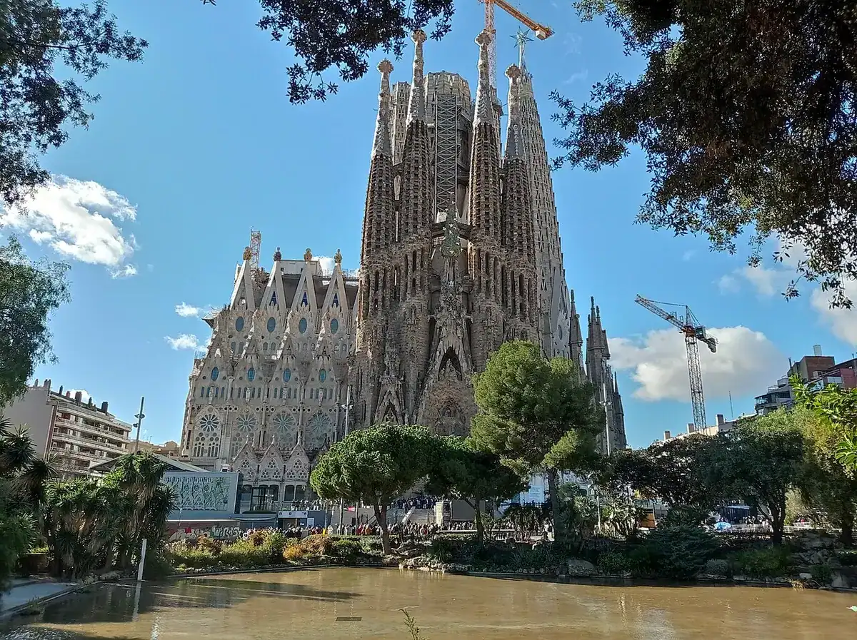 Sagrada Família basilica in Barcelona under a blue sky