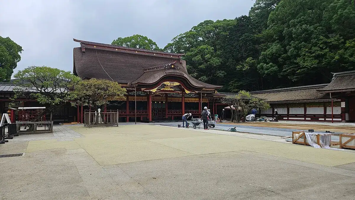 The main shrine building of Dazaifu Tenmangu.