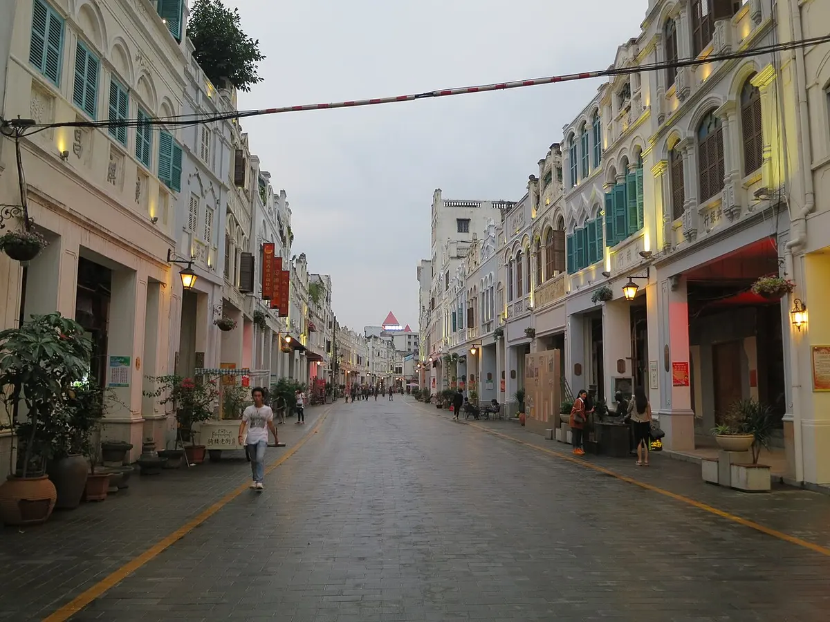 Arcaded qilou buildings on Haikou's old street