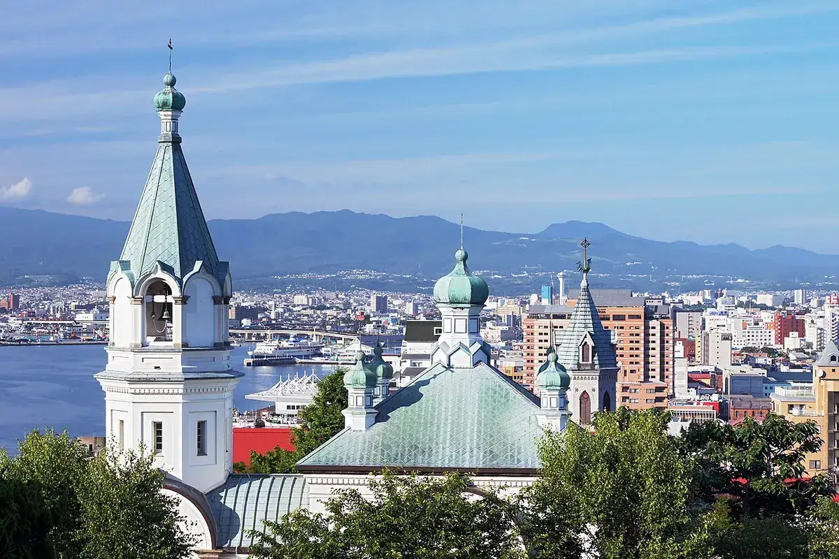 Looking from Motomachi toward Hakodate harbor, with the Orthodox Church