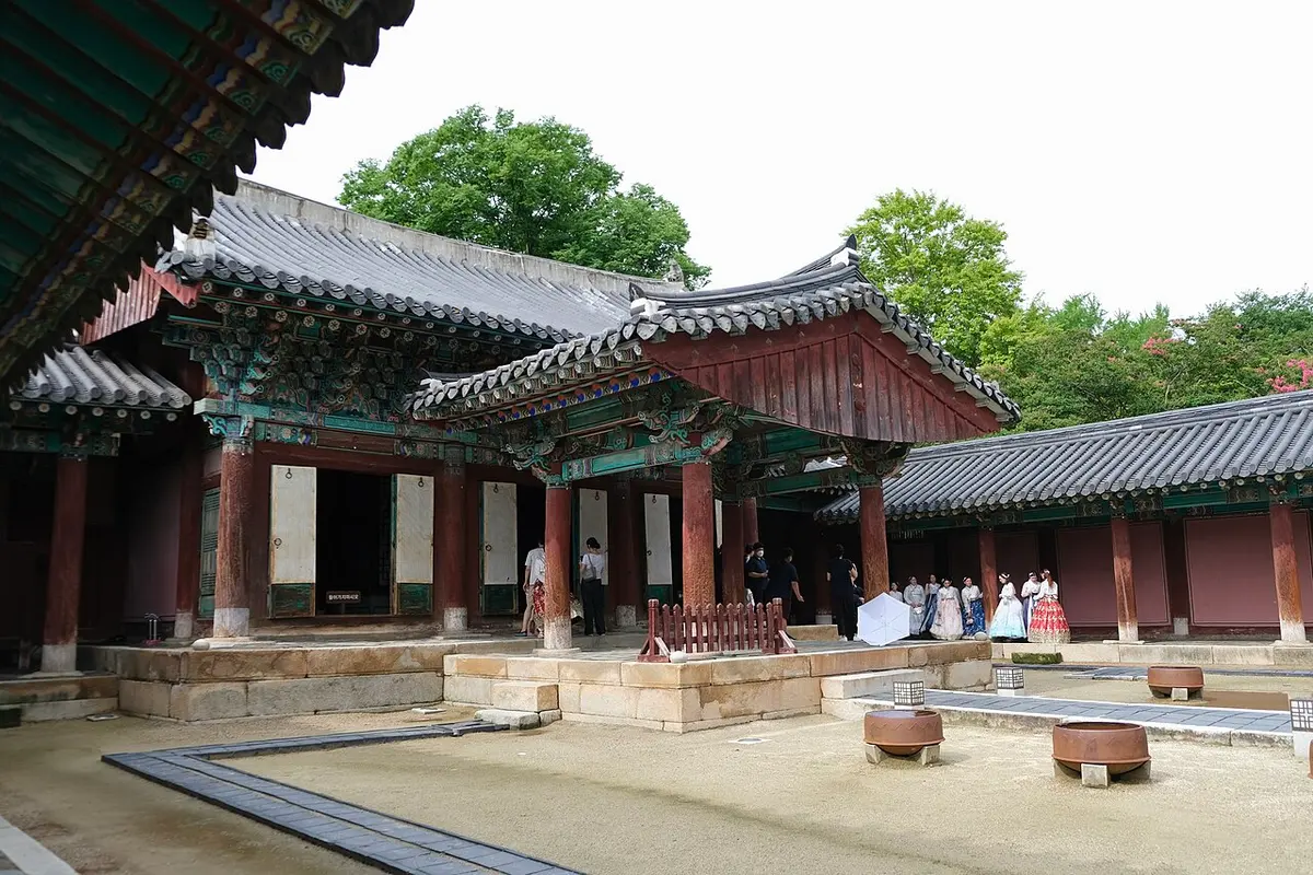 The traditional wooden main hall of Gyeonggijeon Shrine in Jeonju.