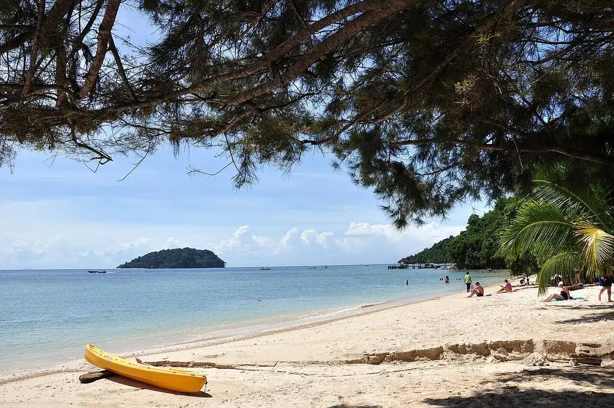 Beach on Manukan Island with Sulug Island behind