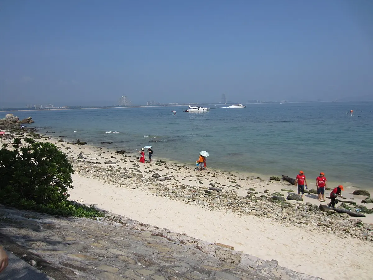 Clear water along the shore of Wuzhizhou Island