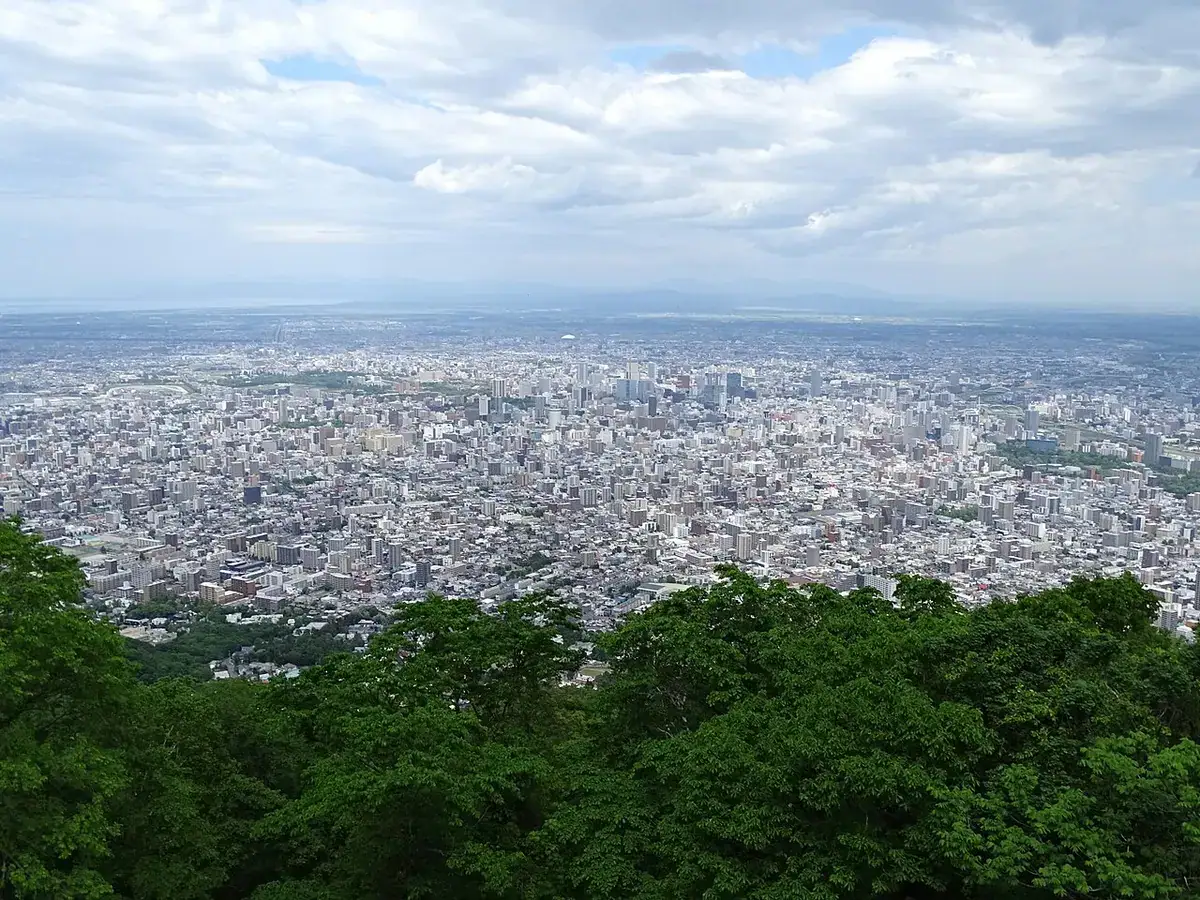 Daytime view over Sapporo from the summit of Mount Moiwa