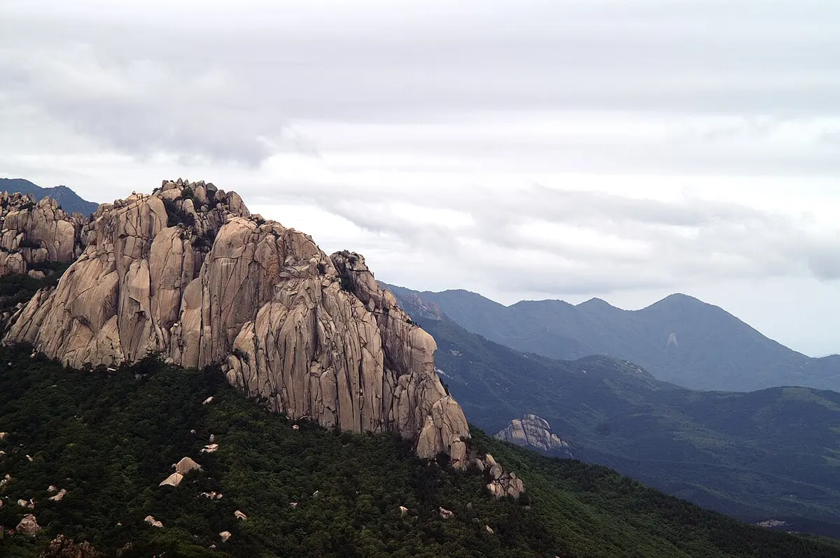 The huge granite rock peaks of Ulsanbawi in Seoraksan National Park.